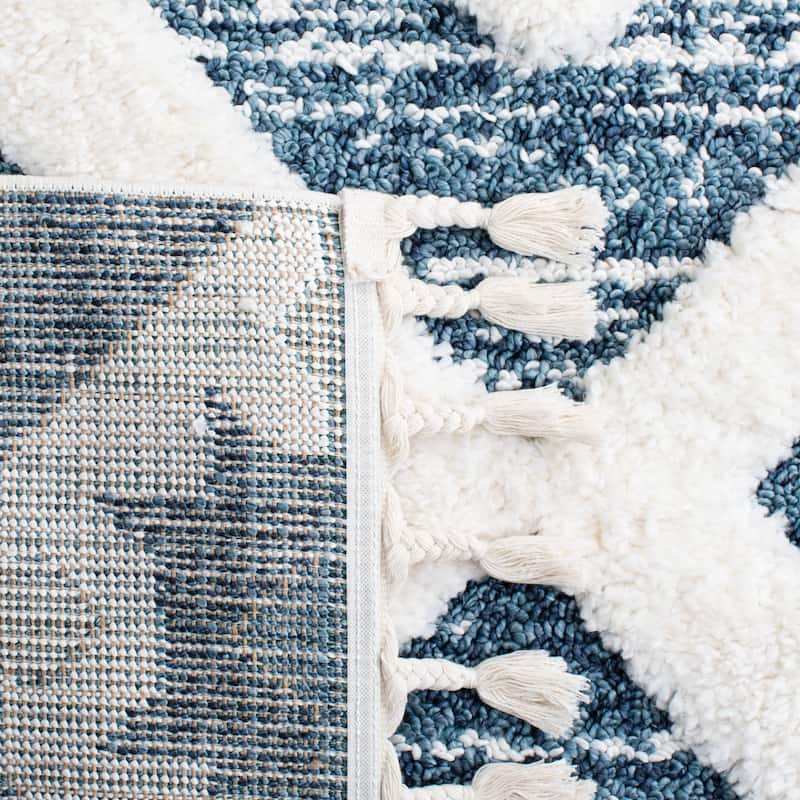 SAFAVIEH Moroccan Tassel Shag Nanke 2-inch Thick Rug