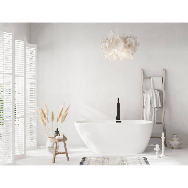 Hillary Bathtub in Glossy White