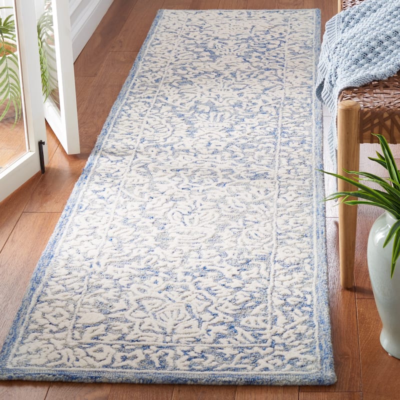 SAFAVIEH Handmade Metro Suada French Country Wool Rug - 2'3" x 9' Runner - Blue/Ivory