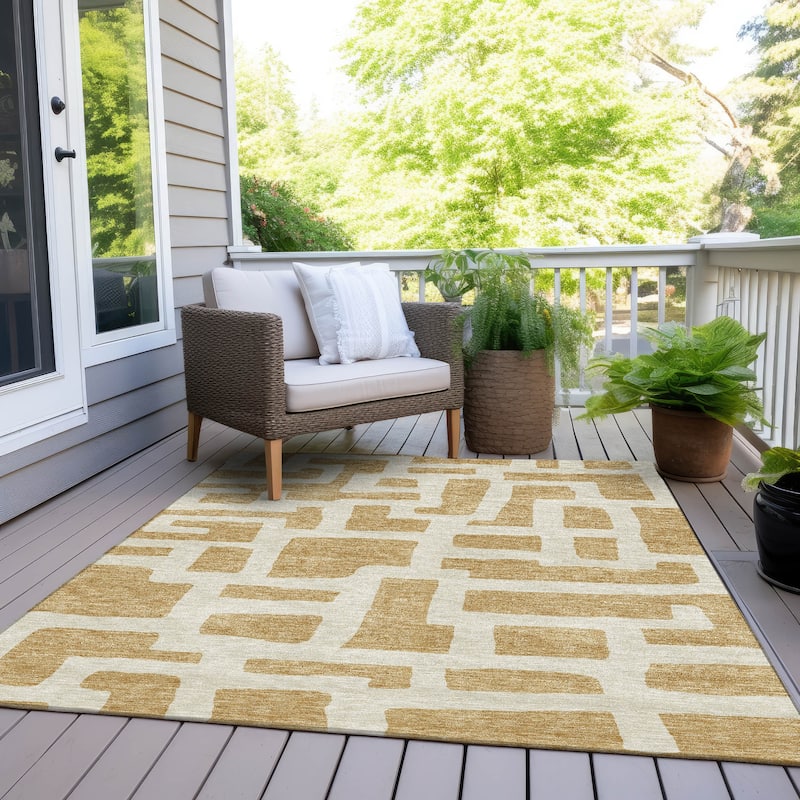 Machine Washable Indoor/ Outdoor Chantille Contemporary Geo Rug - Gold - 9' x 12'