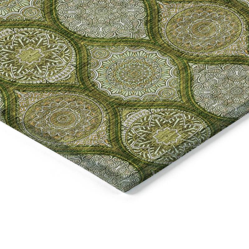 Machine Washable Indoor/ Outdoor Boho Mosaic Chantille Rug