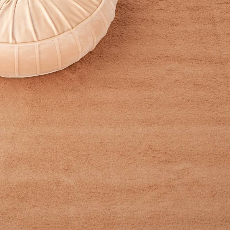 SAFAVIEH Faux Rabbit Auzinda Washable Fur Solid Shag Rug