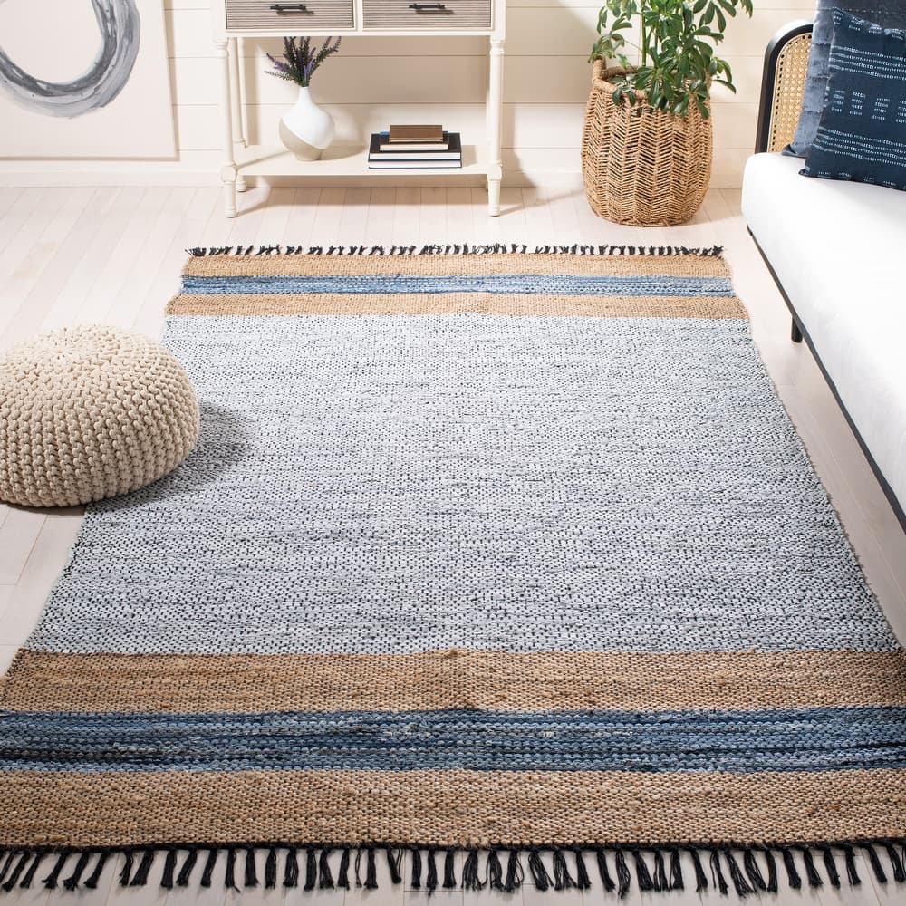 SAFAVIEH Handmade Vintage Leather Alissa Modern Fringe Rug