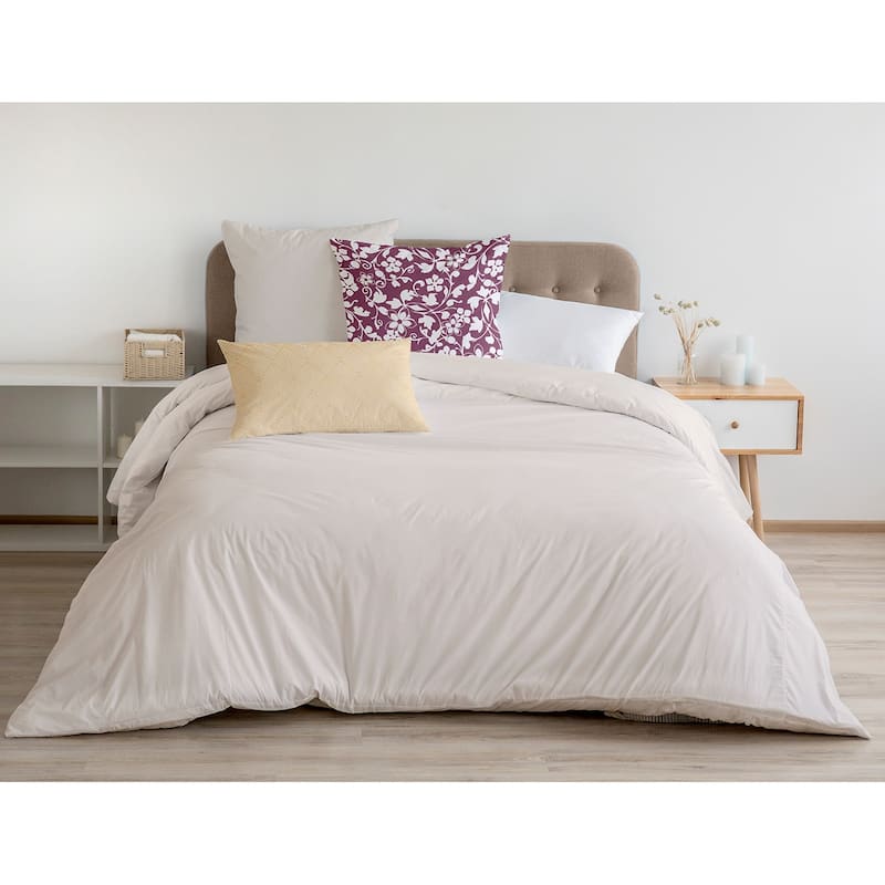 Evelyn Decorative Throw Pillow