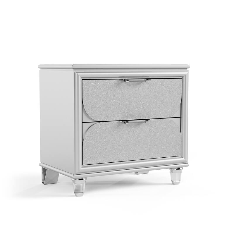 Furniture of America Angrove Modern 5-Piece Silver Queen Panel Bedroom Set with LED Lighting and Padded Headboard