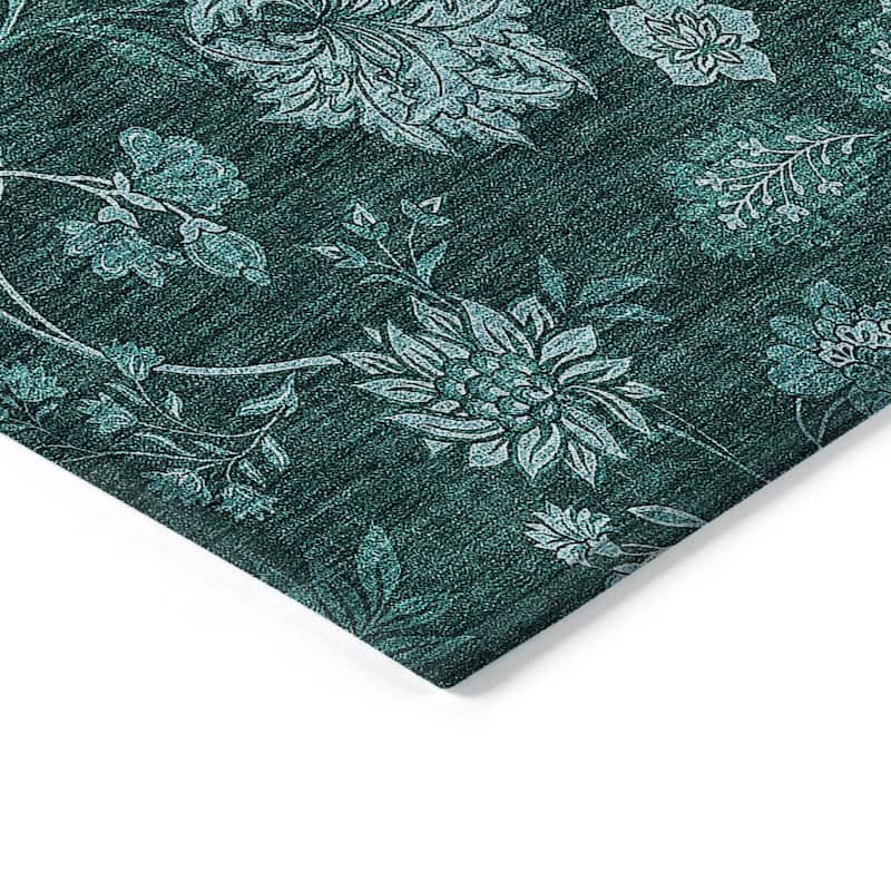 Machine Washable Indoor/ Outdoor Chantille Floral Farmhouse Rug