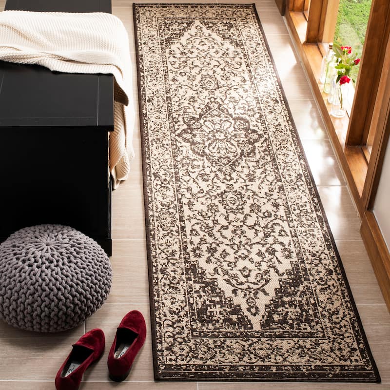 SAFAVIEH Linden Louann Indoor/ Outdoor Waterproof Patio Backyard Rug - 2'2" x 8' Runner - Natural/Brown