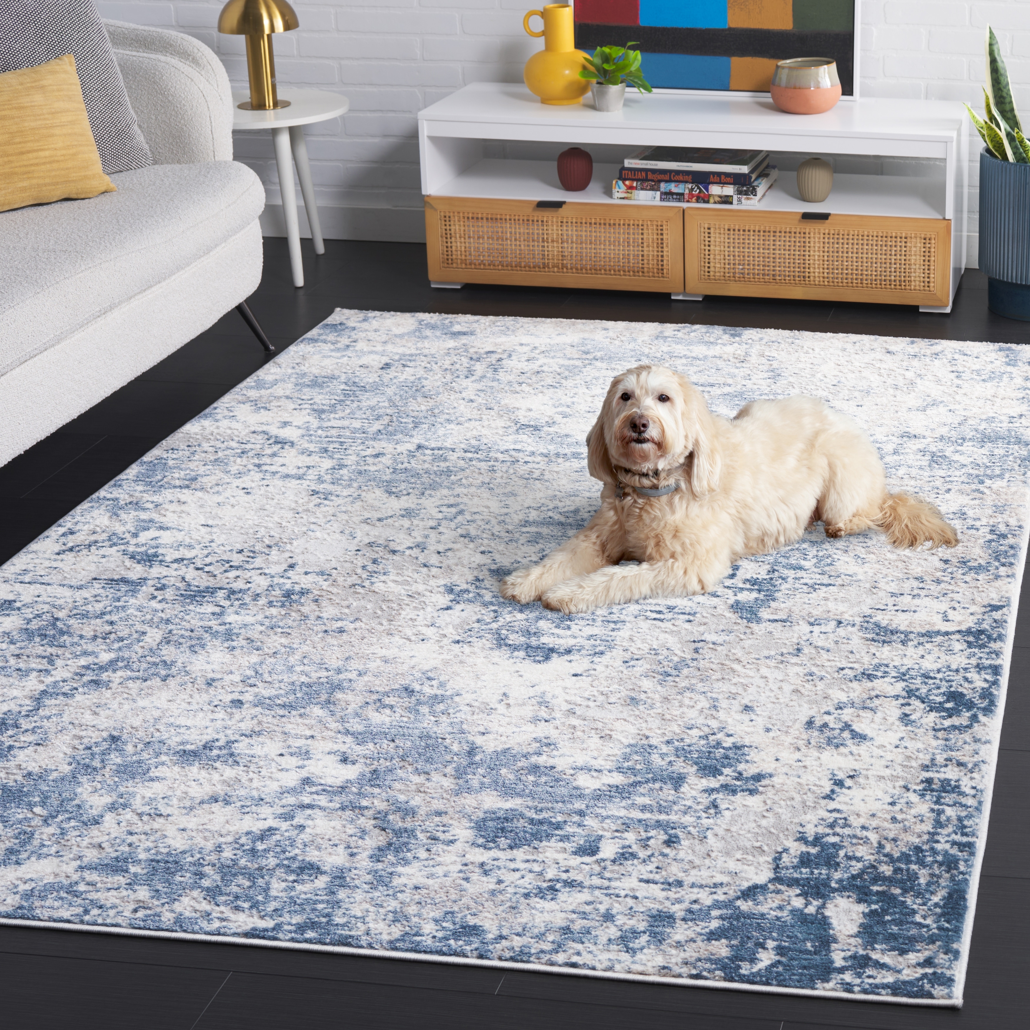 SAFAVIEH Amelia Madlaina Abstract Rug - On Sale - Overstock - 40449660