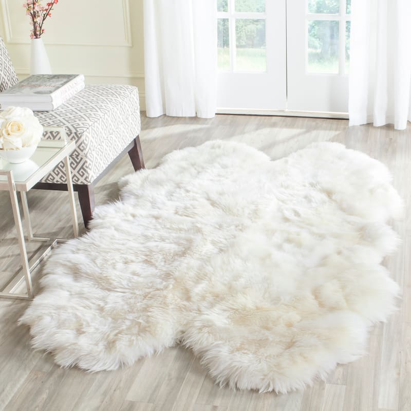 SAFAVIEH Handmade Sheepskin Aybek Genuine Pelt Rug