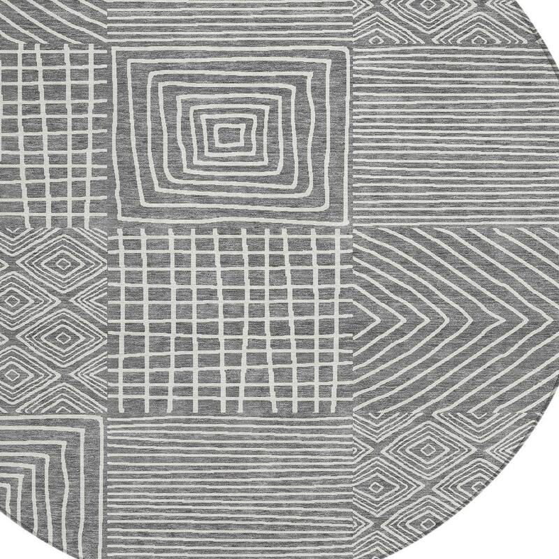 HomeRoots Geometric Transitional Rectangle Outdoor Rug