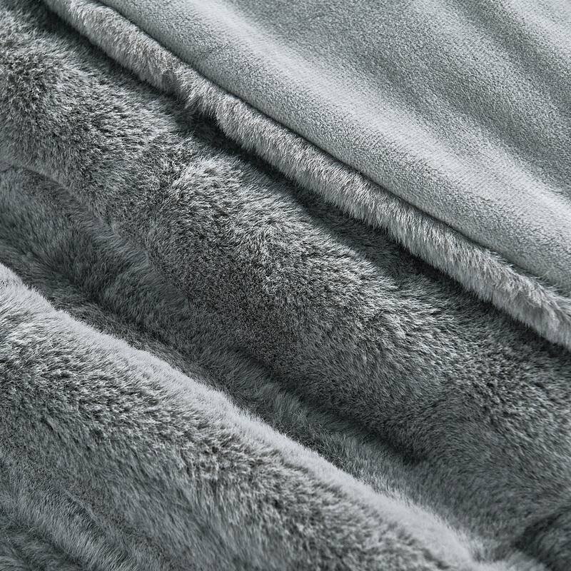 Home Soft Things Stylish FauxFur Throw Soft Fluffy Warm Blanket