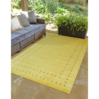 Handmade Wool Yellow Traditional Solid Lori Baft Rug - Timeless Elegance and Artisanal Craftsmanship