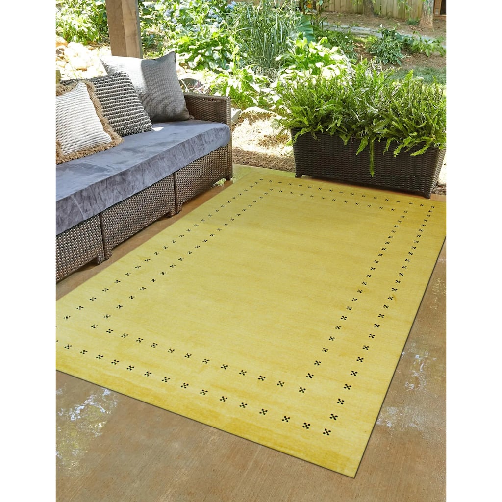 Handmade Wool Yellow Traditional Solid Lori Baft Rug - Timeless Elegance and Artisanal Craftsmanship