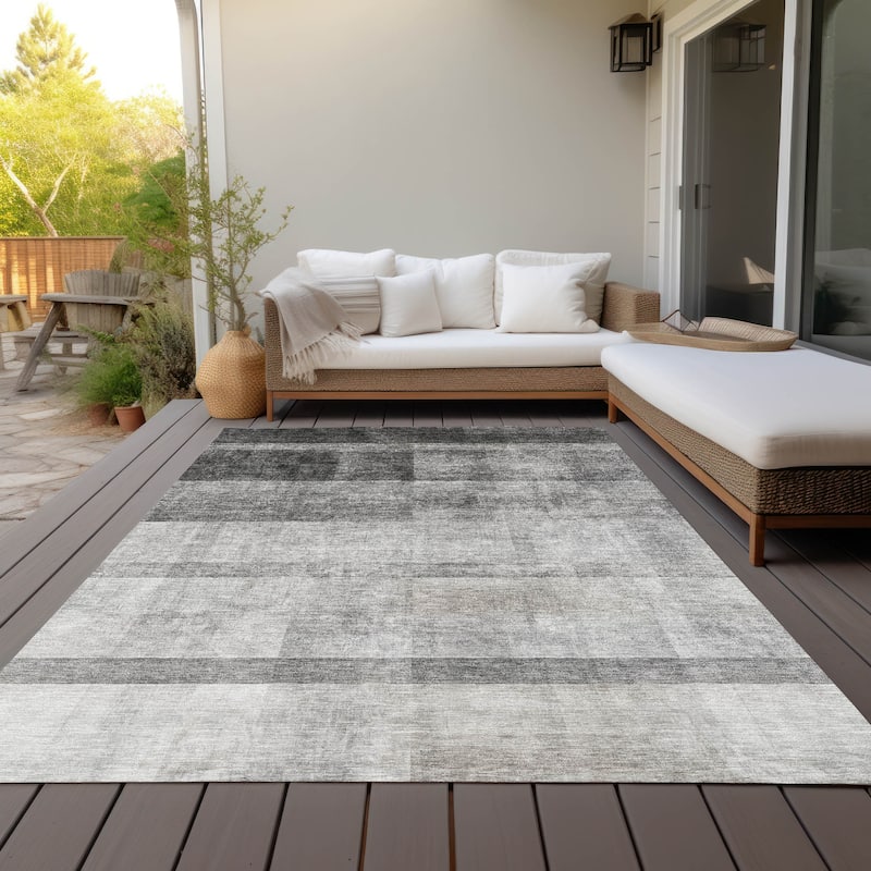 Machine Washable Indoor/ Outdoor Modern Abstract Chantille Rug