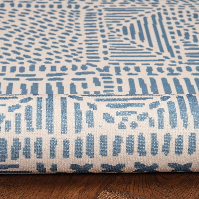 Cayden Machine Washable Geometic Area Rug