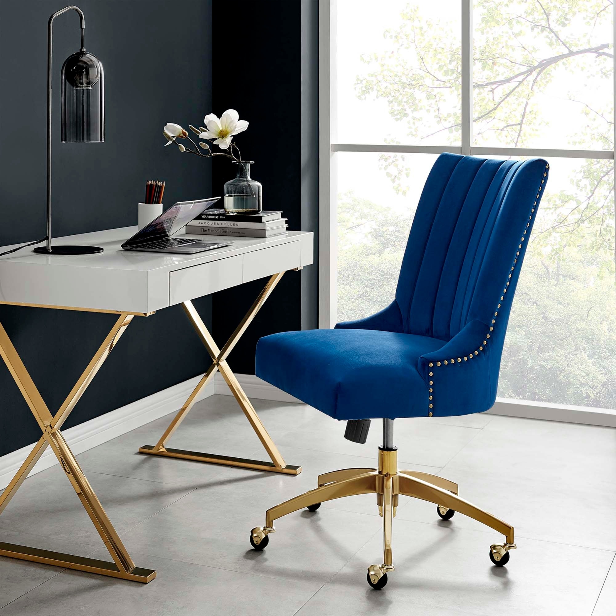 Blue velvet office chair with 2025 arms