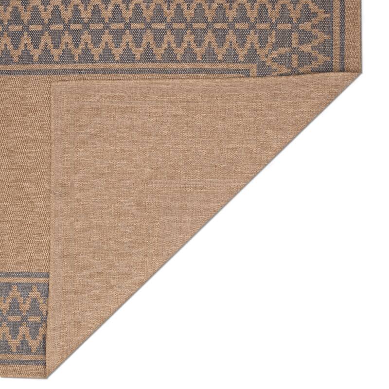 Liora Manne Sahara Diamond Border Indoor/Outdoor Rug