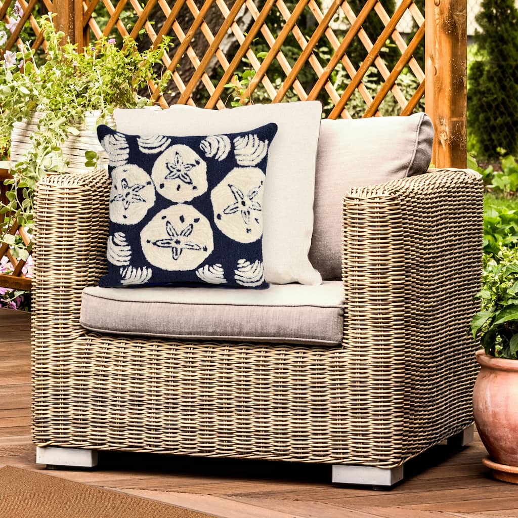 Liora Manne Frontporch Shell Toss Indoor/Outdoor Pillow Navy 18" Square