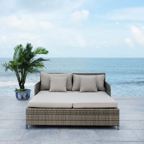 SAFAVIEH Outdoor Cadeo Wicker Daybed with Pillows and Cushions