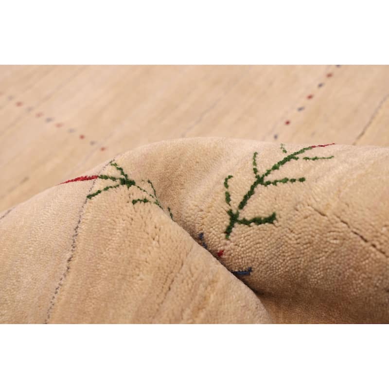 ECARPETGALLERY Hand Loomed Kashkuli Gabbeh Light Khaki Wool Rug - 4'8 x 6'11