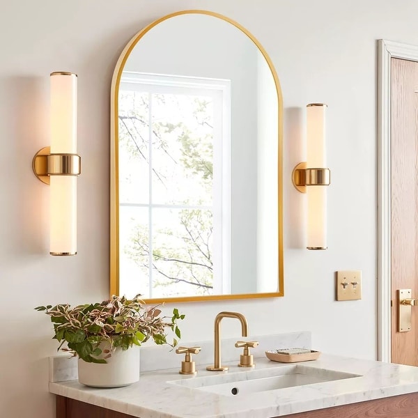 Round bathroom mirror with sconces on sale