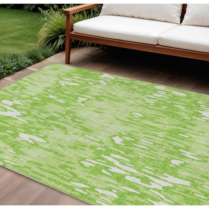 HomeRoots Striped Transitional Rectangle Outdoor Rug - 8' X 10'