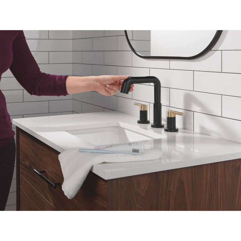 Delta 35849LF-PD Nicoli 1.2 GPM Widespread Bathroom Faucet with Pull