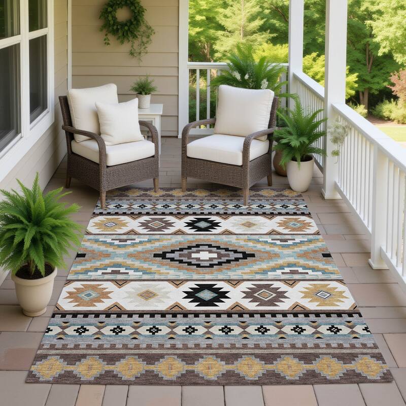 Machine Washable Indoor/ Outdoor Modern Ottawa Chantille Rug