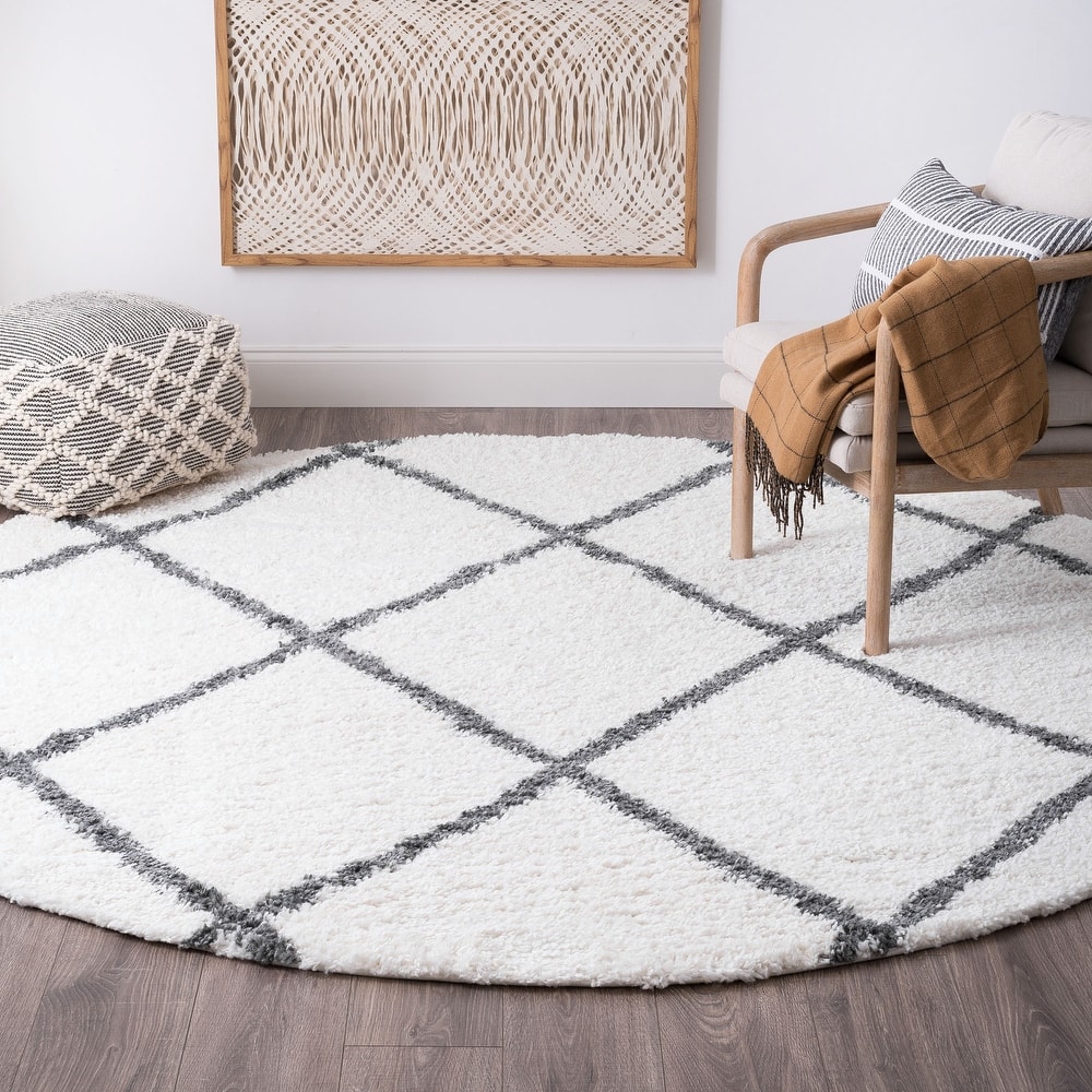 Sohni Shag Farmhouse Diamond Indoor Area Rug