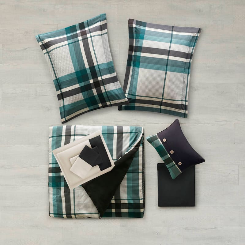 Intelligent Design Roger Plaid Comforter Set with Bed Sheets