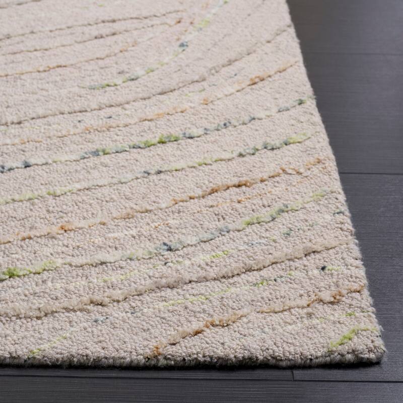 SAFAVIEH Handmade Harvest Tayuko Wool Rug