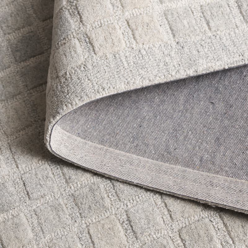 SAFAVIEH Handmade Ebony Rolande Wool Rug