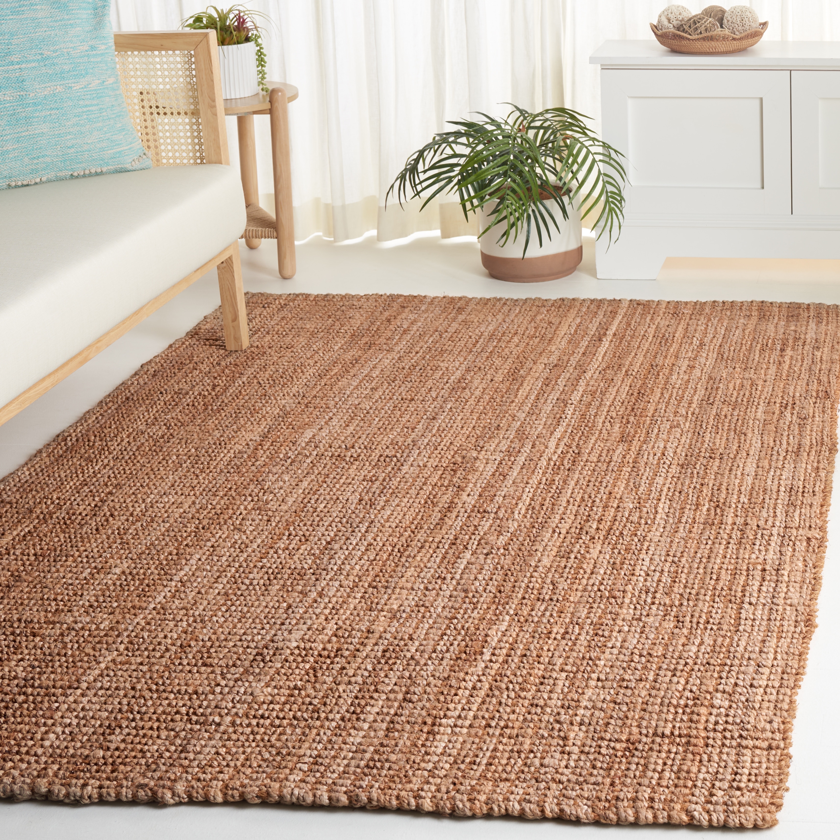 SAFAVIEH Handmade Natural Fiber Nineke Casual Jute Rug