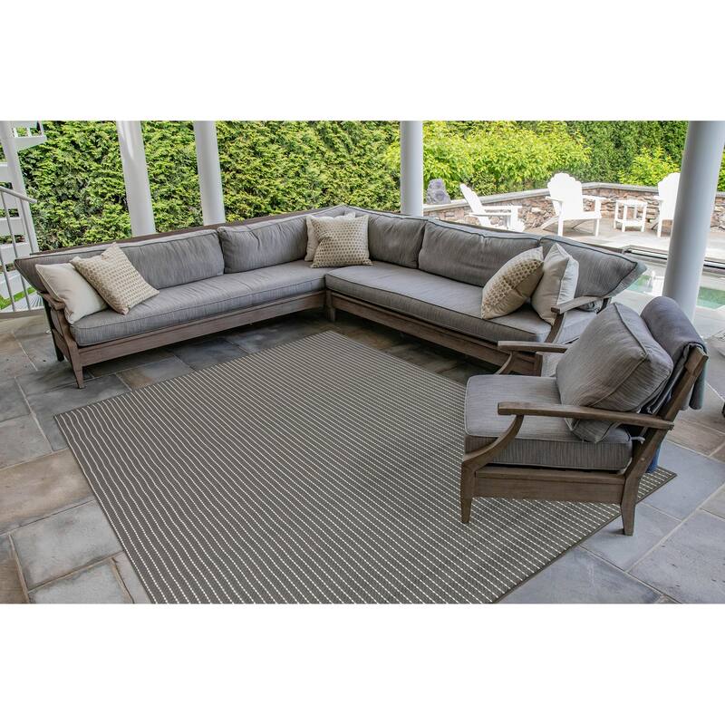 Liora Manne Carmel Textured Striped Indoor/ Outdoor Area Rug