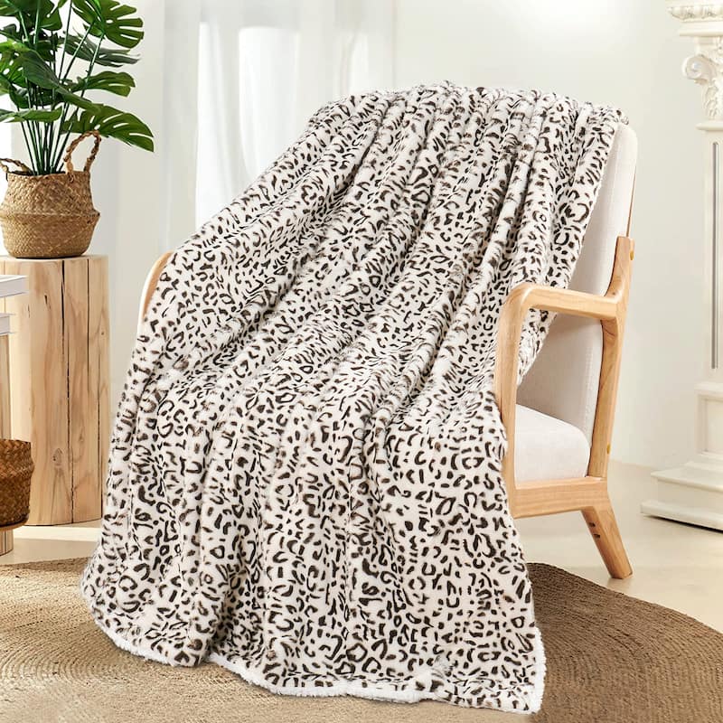 Breathable Cozy FauxFur Snow Leopard Throw - 50"X60" - Snow Leopard