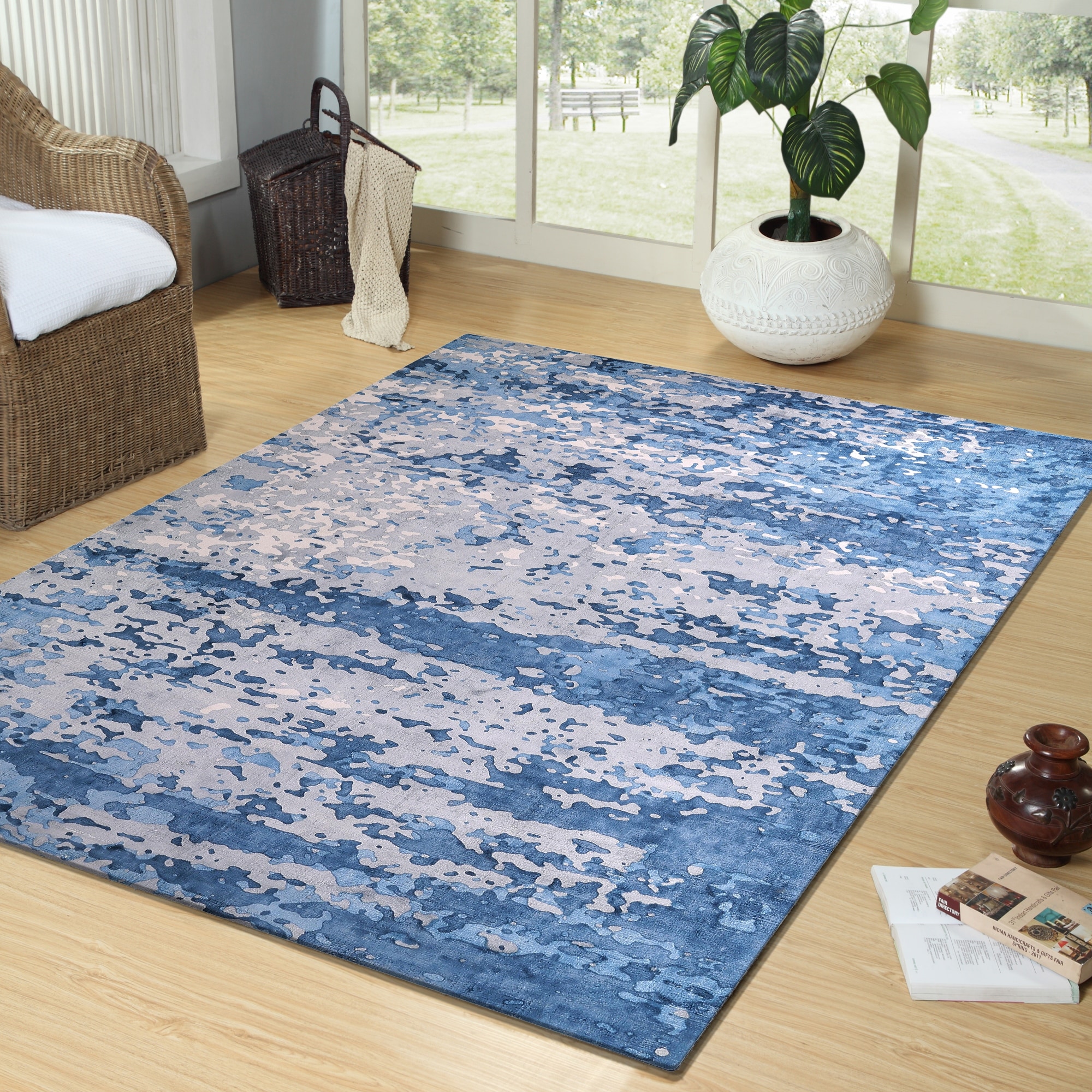 Handwoven Silver Blue Rug - 8 ' X 10 ' Rectangle
