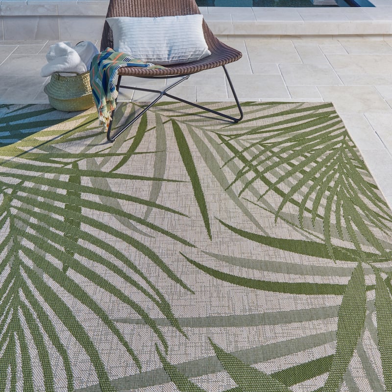 Gertmenian Paseo Paume Green Casual Palm Leaf Flatweave Indoor/ Outdoor Area Rug