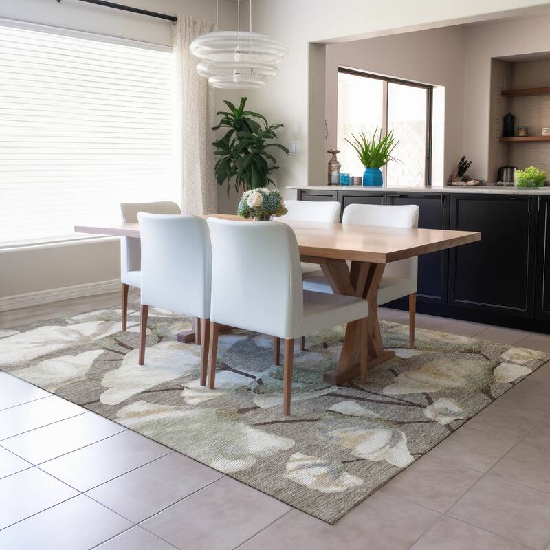 Machine Washable Indoor/ Outdoor Floral Love Chantille Rug