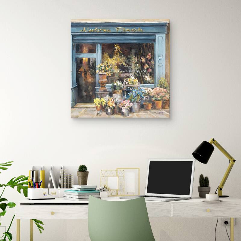 L'artisan Fleuriste Light by Marilyn Hageman Canvas Art Print