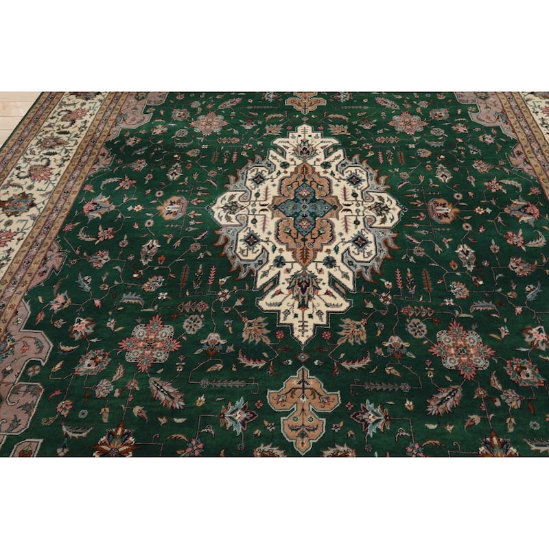 9'2''x11'10'' Hand Knotted Wool Green Pak Persian 300 KPSI Velvety Rug - 9' 2'' x 11' 10''