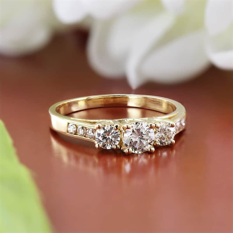 Auriya 14k Gold 3-Stone Round Diamond Engagement Ring 1ctw (J-K, I1-I2)