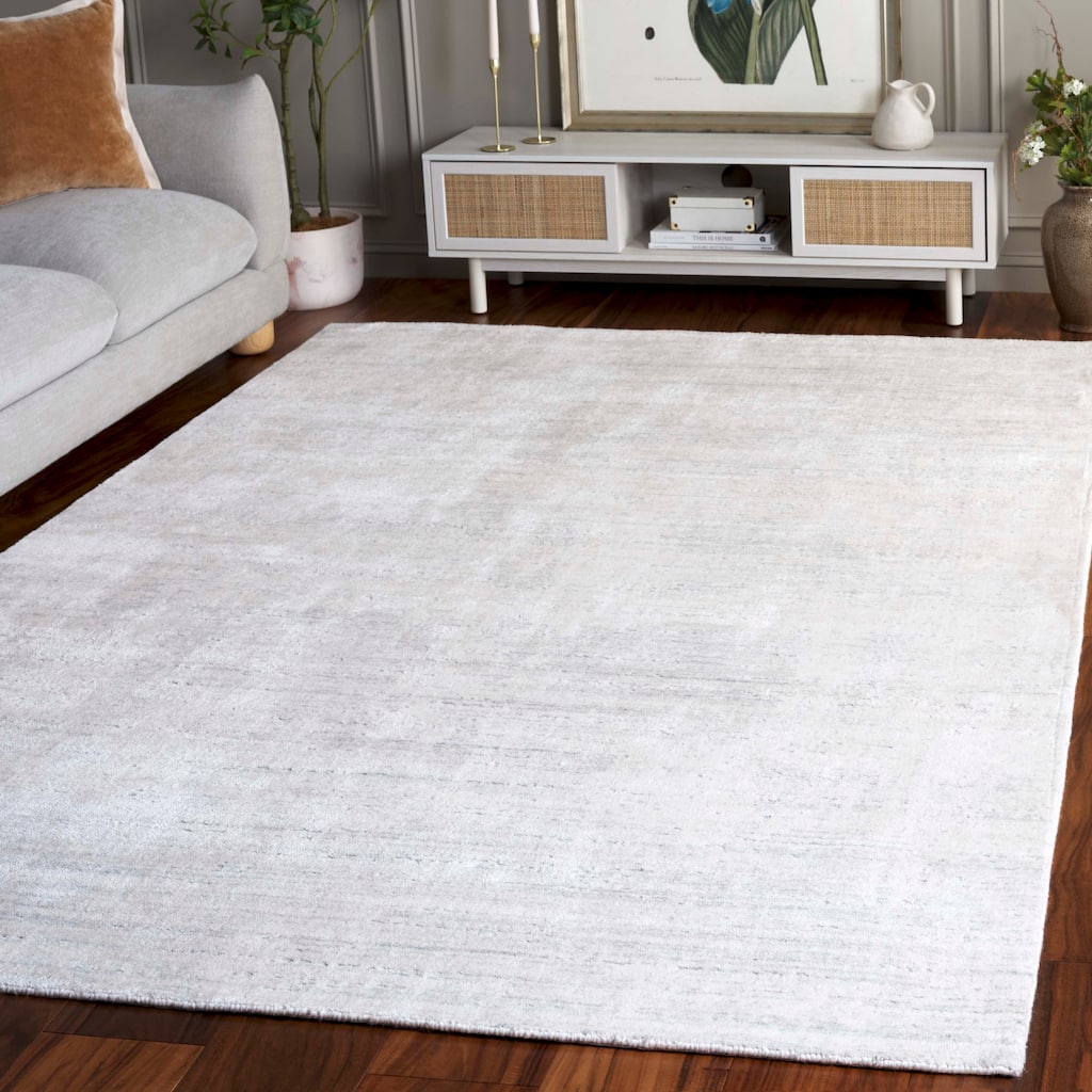 SAFAVIEH Hand-Woven Mirage Graziella Modern & Contemporary Viscose Rug