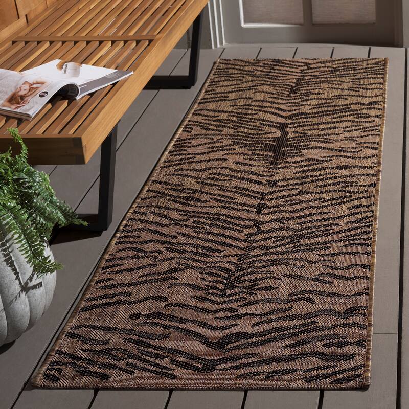 SAFAVIEH Courtyard Munawar Indoor/ Outdoor Waterproof Patio Backyard Rug