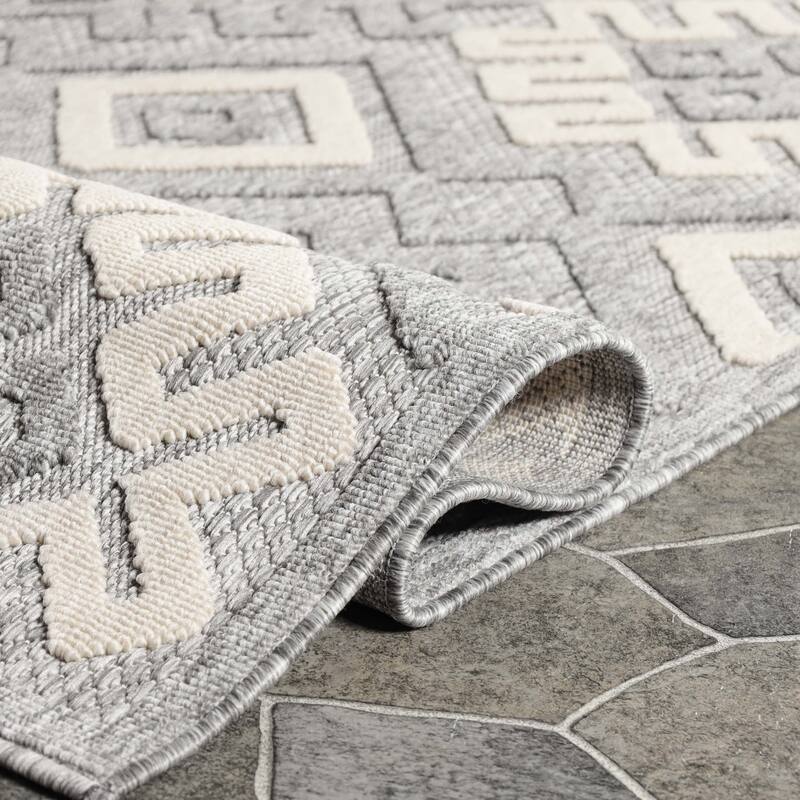Superior Modern Geometric Diamonds Indoor Outdoor Area Rug