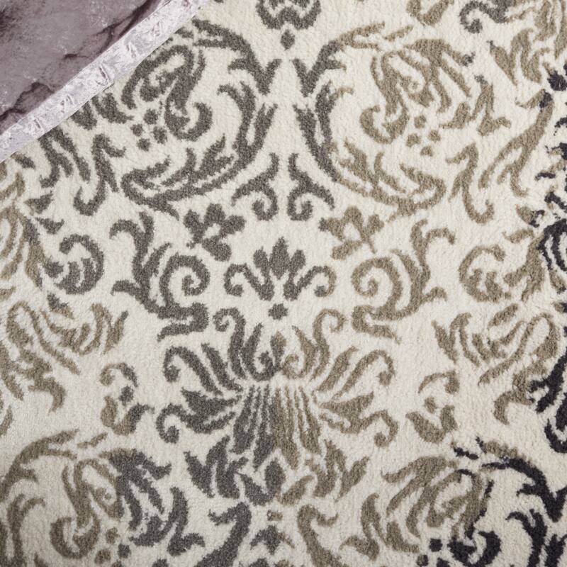 SAFAVIEH Pyramid Theresia Glam Rug
