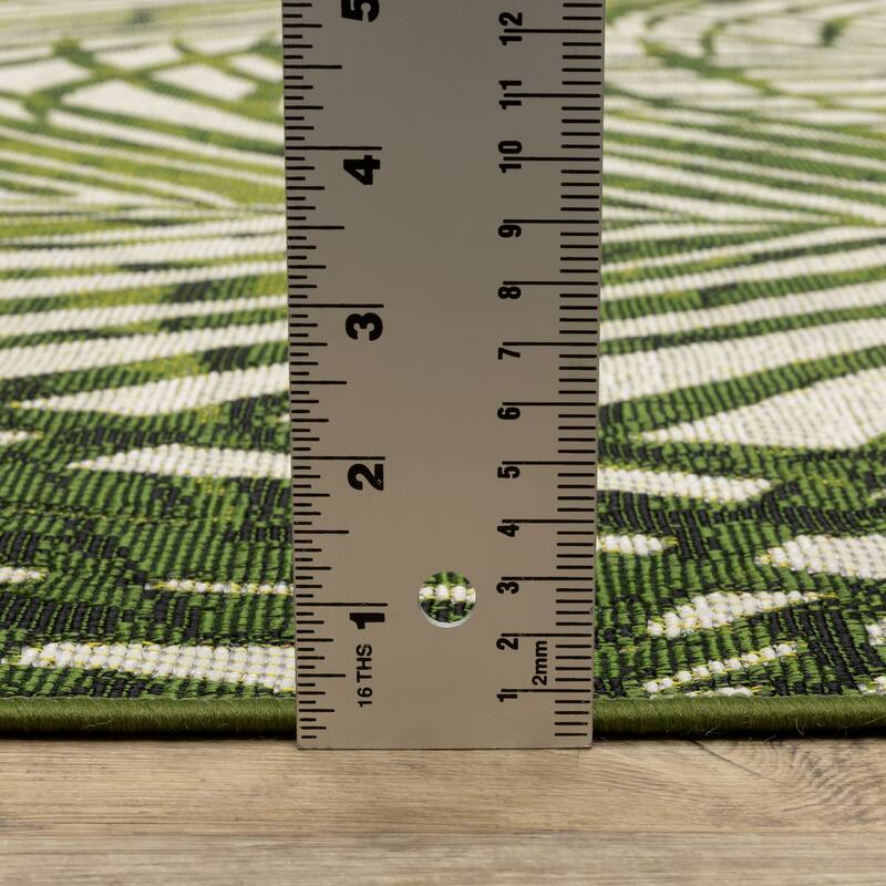 Style Haven Nova Layered Tropical Leaves Green/ Ivory Area Rug