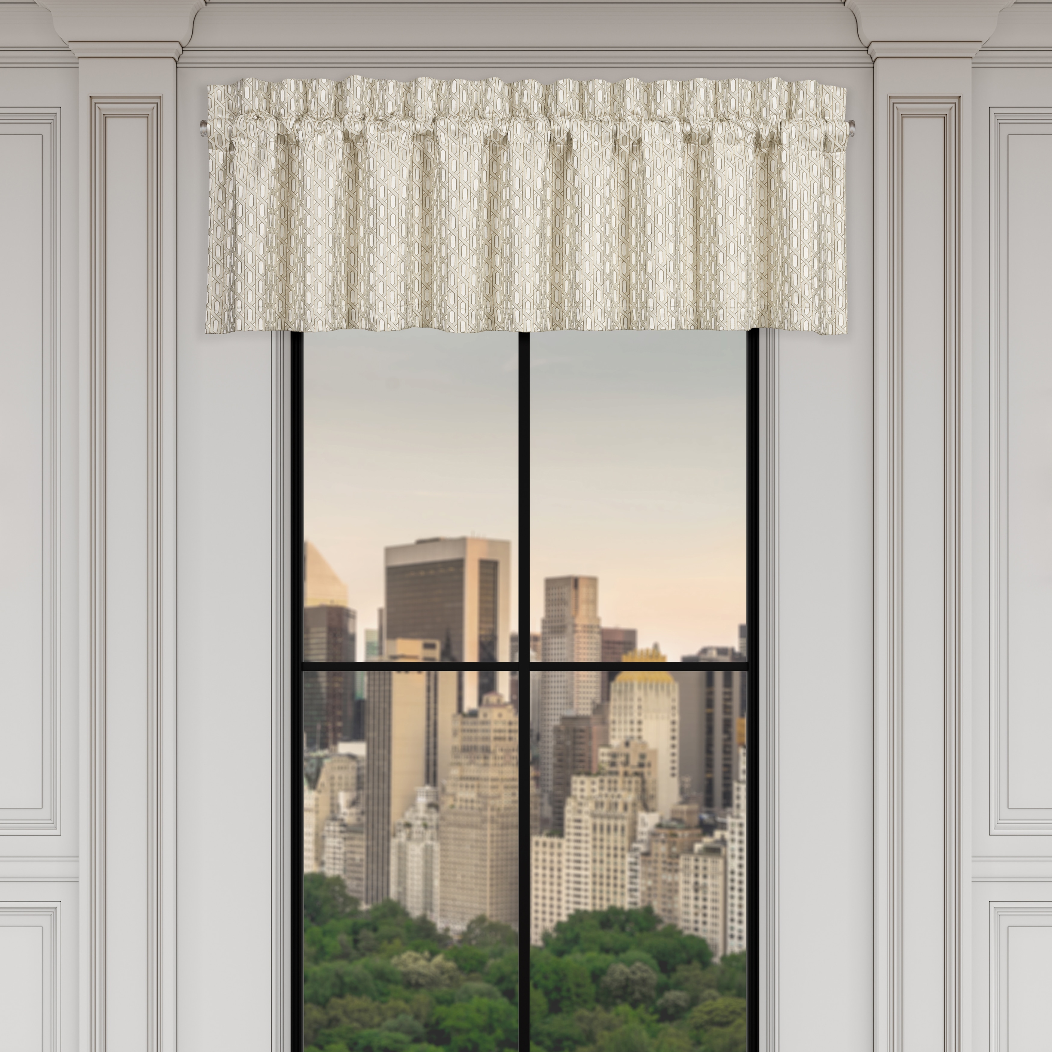 J. Queen New York Metropolitan Window Straight Valance