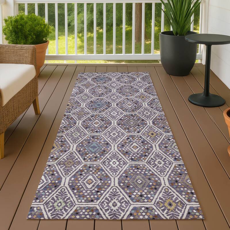 Machine Washable Indoor/ Outdoor Modern Hexi Chantille Rug - Linen - 2'3" x 7'6"