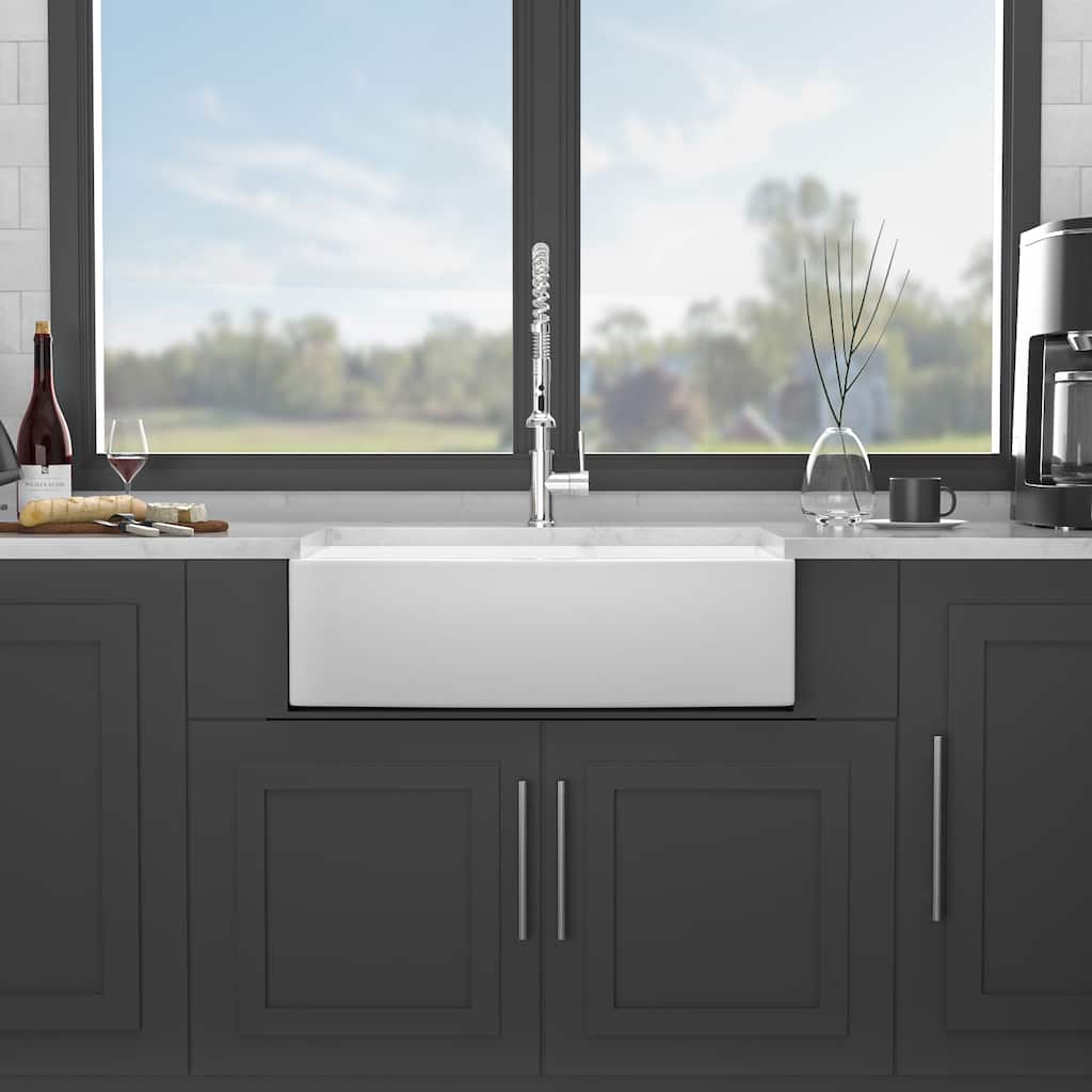 33'' Farmhouse Double Bowl Ceramic Kitchen Sink in White - 33'' x 21'' x 10''