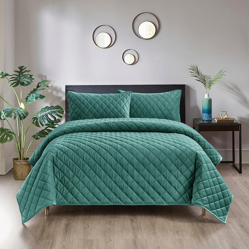 Pointehaven Heavy-Weight Oversized Diamond Design Velvet Quilt Sets - Mineral Blue - King - Cal King
